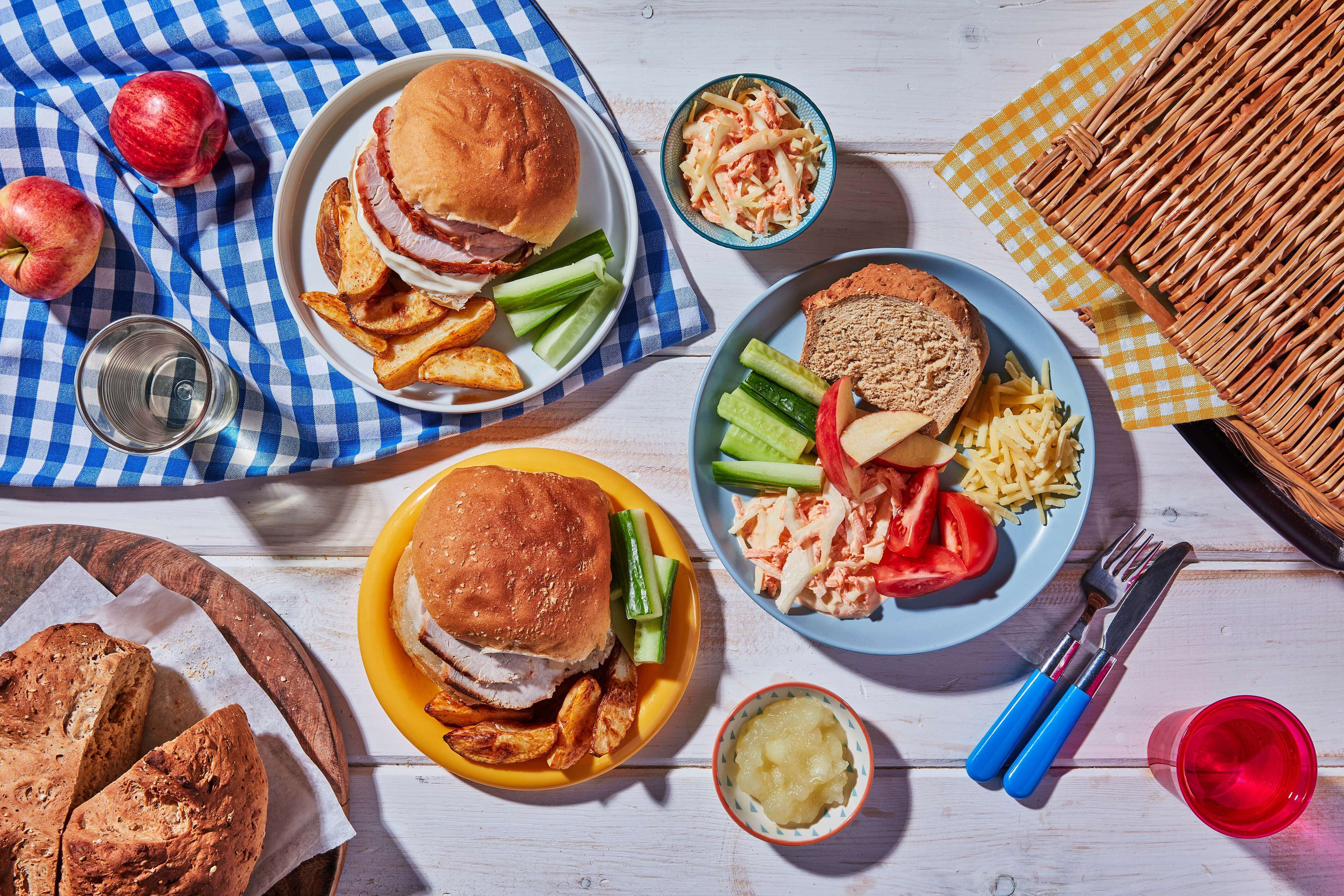 Chartwells Primary SS23 Picnic Plates